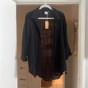 NWT Kona Sol black crinkle shirtdress